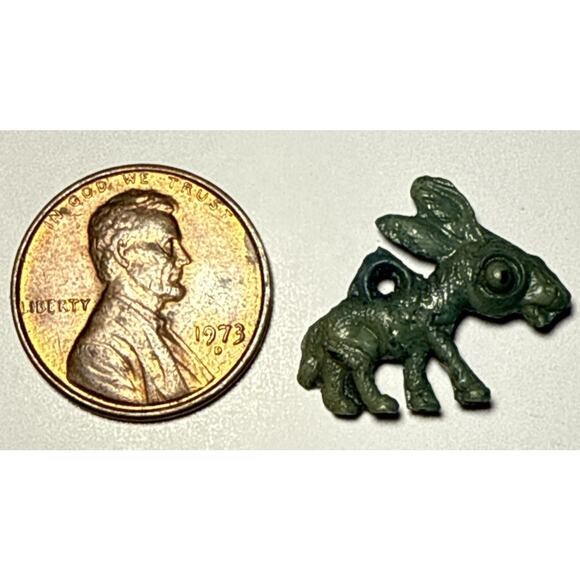 Vintage Cracker Jack Green Donkey Plastic Charm 1E - Picture 1 of 2